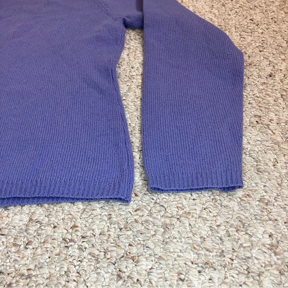 Gap Vintage Womens Vneck Sweater Size XL 100% Lambs Wool Pullover Casual - Picture 9 of 10